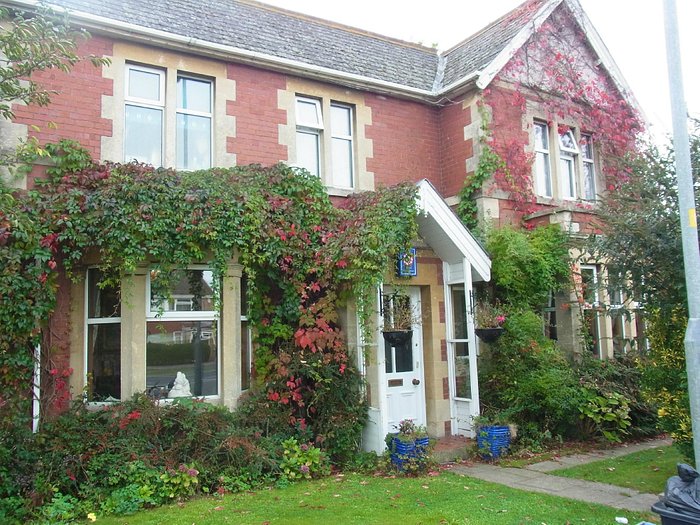 First Aid Courses in Wiltshire - Where to stay